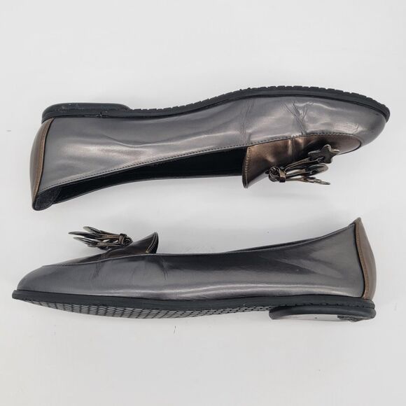 Stuart Weitzman Size 6.5 Loafers Moon Stars Tassel Charms Flats Pewter Gray - Picture 4 of 8